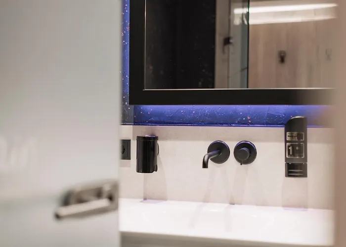 Alp Larain Nocleg ze śniadaniem 4*