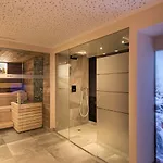 Alp Larain 4*