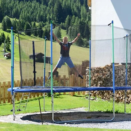 Alp Larain Bed & Breakfast *