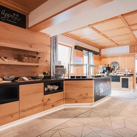 Alp Larain Bed & Breakfast Ischgl