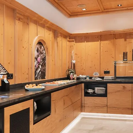 Alp Larain Bed & Breakfast