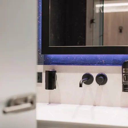 Alp Larain Bed & Breakfast *