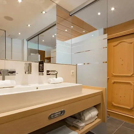 Bed & Breakfast Alp Larain *