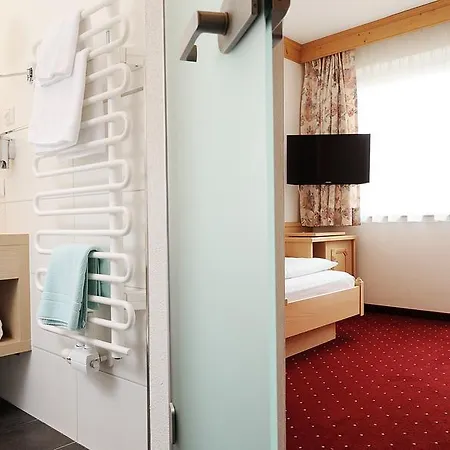 Alp Larain Bed & Breakfast