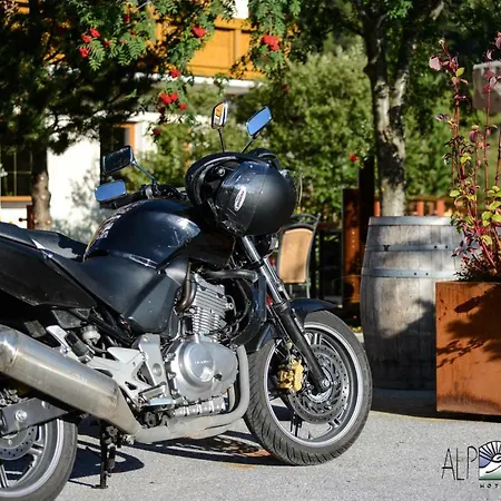 Alp Larain Bed & Breakfast