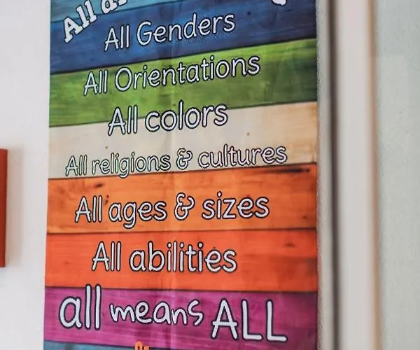 Frühstückspension Alp Larain 4*