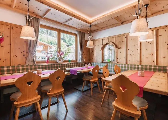 Alojamento de Acomodação e Pequeno-almoço Alp Larain