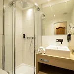 Alp Larain 4* Ισγκλ